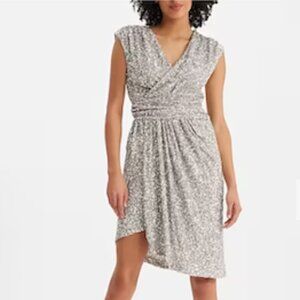 Express Women’s Mini Sequence Dress
Size: Small